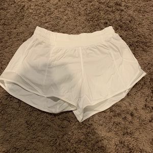 lululemon hotty hot short 4inch